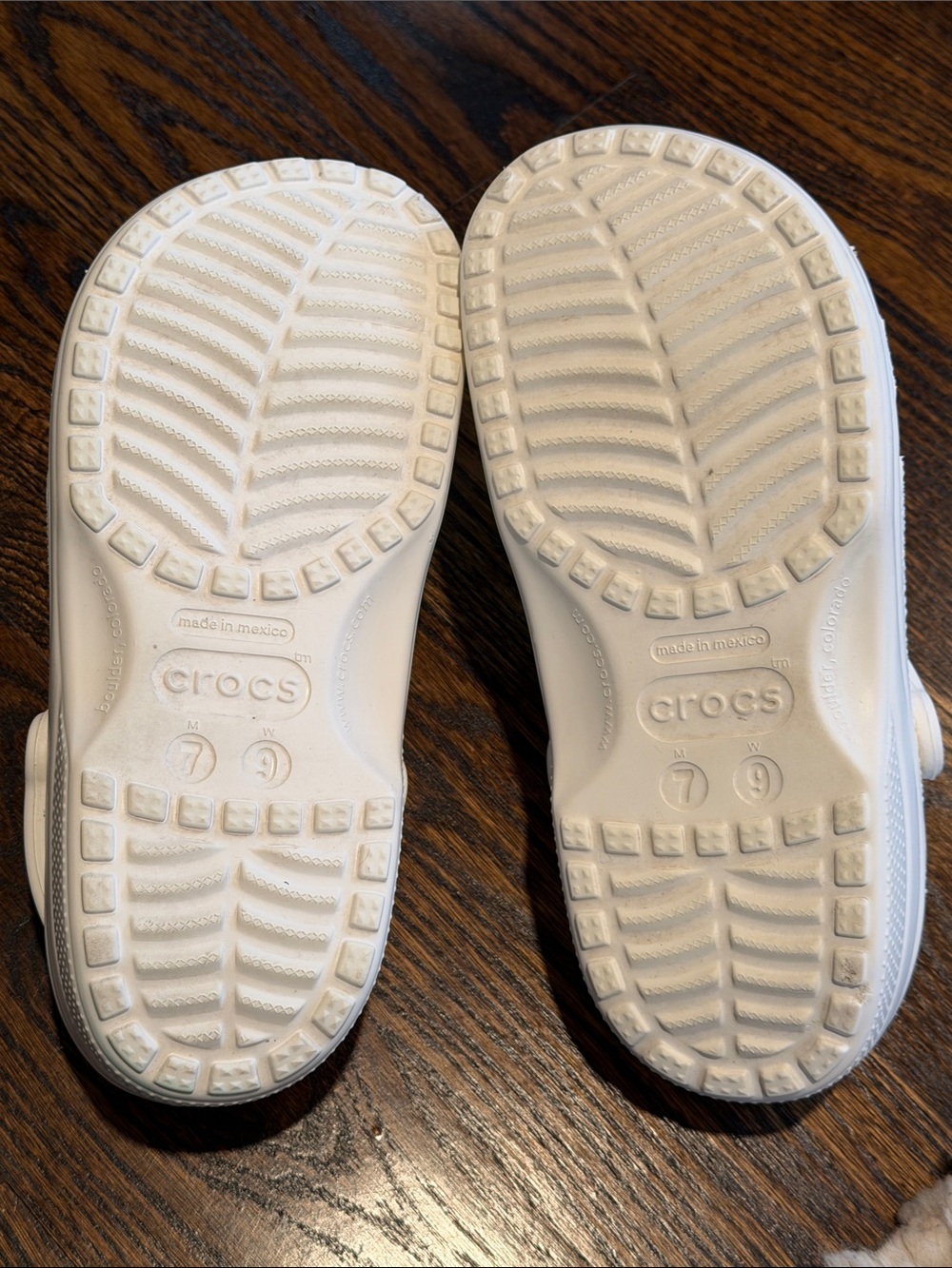 CROCS Classic Clog in White - Picture 3 of 3